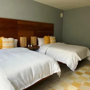 **** Hotel Unknown Mexico